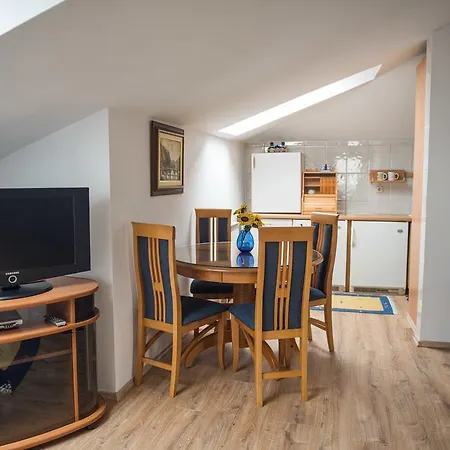 Apartment Ajna *